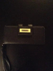 Kenneth Cole Reaction Women's Tab Clutch w/ Strap New 852 - Picture 1 of 6
