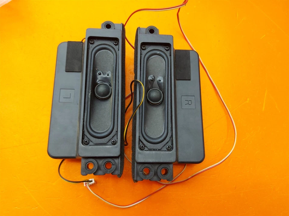 ⭐️⭐️⭐️⭐️⭐️ TV Speaker Set Vizio E471VLE - Image 1 of 3