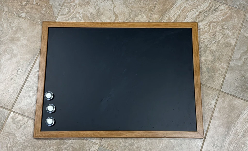 chalkboard with magnetic holders - Image 1 of 1