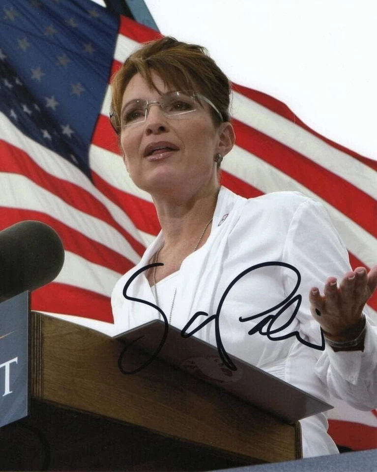 SARAH PALIN AUTOGRAPHED SIGNED 8 x 10 PHOTO REPRINT - Image 1 of 1