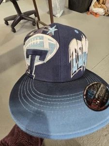Neu mit Etikett NFL Tennessee Titans City Snapback Graffiti großes Logo Mütze - Bild 1 von 8