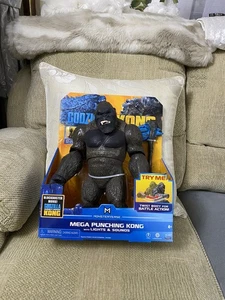Godzilla Vs Kong Monsterverse Mega Punching Kong With Lights & Sounds BNIB Neu - Bild 1 von 18