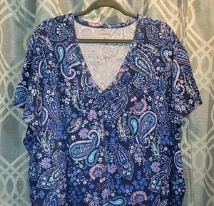 Camiseta Woman Within Plus Talla 4X Azul Estampado Paisley Cuello en V Mezcla de Algodón Camiseta Usada en Excelente Condición  - Imagen 1 de 6