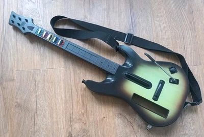 Guitar Hero Sunburst Guitar (95455 805) per Nintendo Wii - Immagine 1 di 4