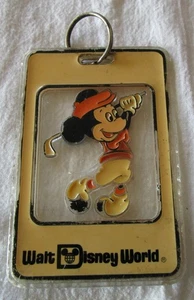 VINTAGE WALT DISNEY WORLD MICKEY MOUSE GOLF GOLFING KEY FOB - Picture 1 of 2