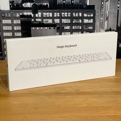 Apple Magic Keyboard Wireless (USB-C) International English White Original - Image 1 of 4