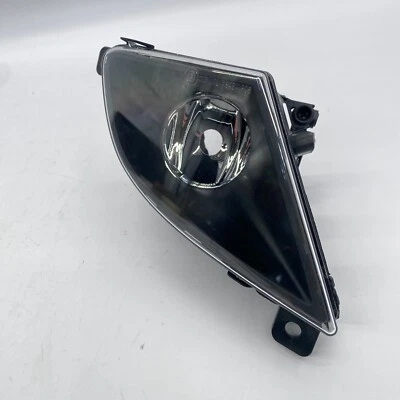 2008 2009 2010 BMW 528i 535i 550i Fog Light Right Passenger OEM 63177177712 NEW - Image 1 of 4