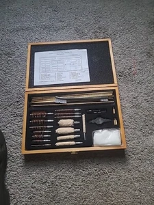 35pc Deluxe Universal Gun Cleaning Kit in Wood Case - Picture 1 of 2