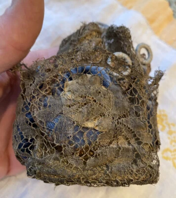 ANTIQUE GILT BULLION LACE DRAWSTRING SEWING BAG - Image 1 of 4