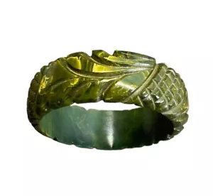 Fabulous Vintage Deeply Carved Dark Green & Yellow Bakelite Bangle - Picture 1 of 12