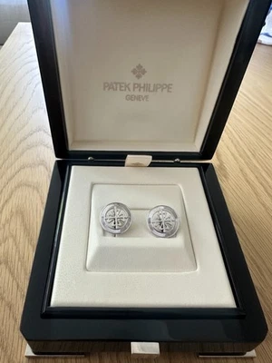 Gemelos Cruz Patek Philippe Calatrava Oro Blanco Foto 1 de 4