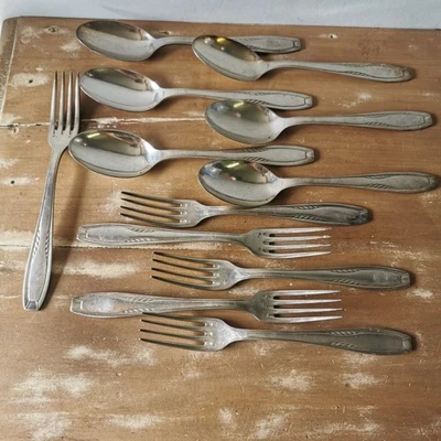 Lot 12 Couverts en Métal Argenté 84 Ercuis art Déco / Réf A302 - Photo 1/4