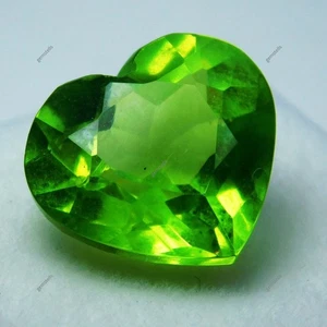 Exceptional GREEN A+ Quality Heart Shape 10.40 Ct NATURAL Peridot CERTIFIED - Picture 1 of 7