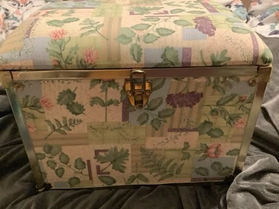 VINTAGE FABRIC/WOOD CHEST, SEWING TRUNK, FOOT STOOL BY DECO TRUNK CO. NICE!!! - Image 1 of 4