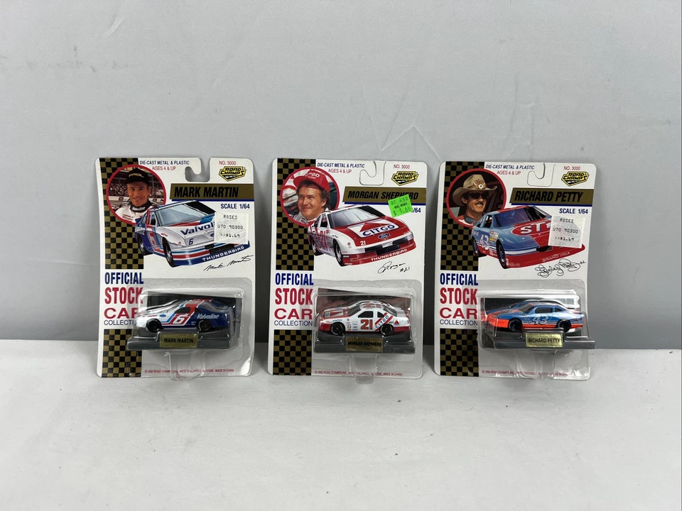 Road Champs 1992 Jeff Gordon Baby Ruth Official Stock Car 1 64