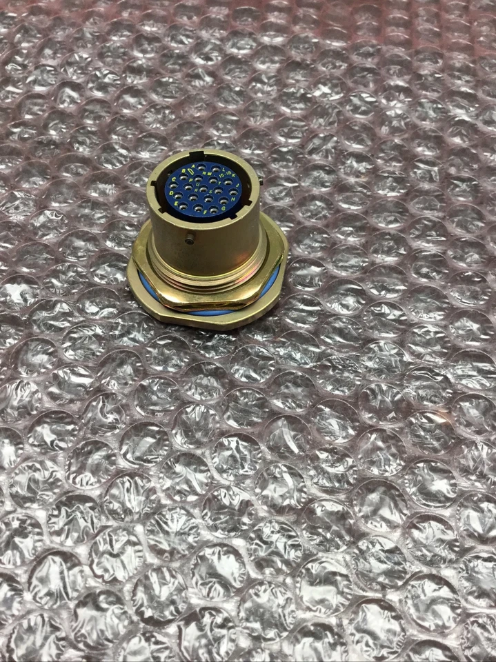 New Bendix Circular 18 Pos Connector LJT07T-15-18SA - Image 1 of 4