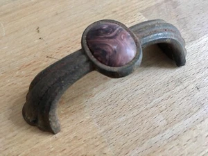 Schubladengriff aus Metall mit Holzeinlage, antik, Restauration - Bild 1 von 4