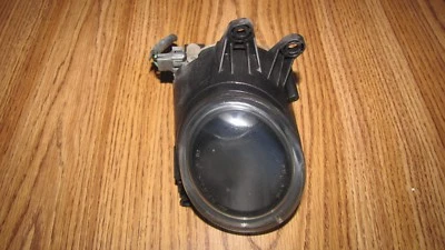 Farol de neblina VOLVO C30 C70 S40 V50 DESTRO PASSAGEIRO FABRICANTE DE EQUIPAMENTO ORIGINAL  - Imagem 1 de 4