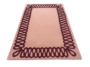 Alfombra de lana acolchada a mano, diseño de cinta rosa rubor y morera - Imagen 1 de 6