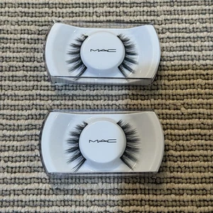 2x MAC Seductress 82 — False Lashes - Picture 1 of 3