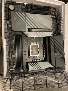 GIGABYTE Z690 AORUS ELITE AX DDR5 Intel ATX Motherboard Used (HH) - Bild 1 von 3