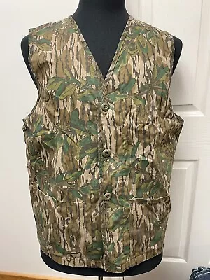 VTG Mossy Oak Greenleaf Hunting Vest LARGE Upland Turkey USA Made Camo L - Image 1 of 4