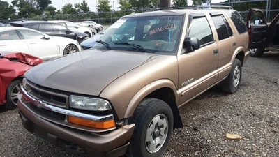 2003 Chevrolet/GMC S10 Blazer/Jimmy 4.3L Engine OEM 150K Miles - LKQ393441351 - Image 1 of 4