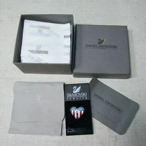 DANIEL SWAROSKI PARIS AMERICAN FLAG HEART RHINESTONE TACK PIN IN BAG & BOX - Picture 1 of 5