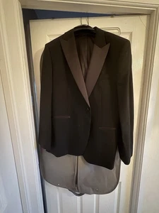 Men's Suit - Picture 1 of 6