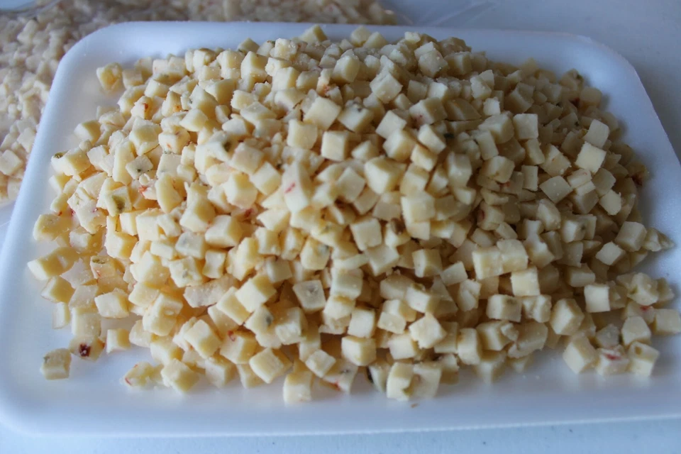 8 oz ¼”Diced High Temp Habanero Pepper Cheese, Summer Sausage, Burger, Brats