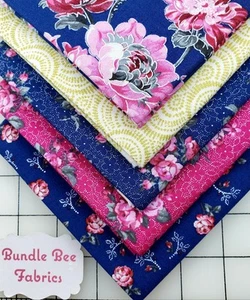 PROMISE ME A ROSE GARDEN ~Blue Fat Quarter bundle of (5) New 100% Cotton - Picture 1 of 6