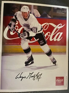 Wayne Gretzky #99 Autographed 8x10 Photo LA Kings FRAMED Signed VERY NICE - Picture 1 of 1