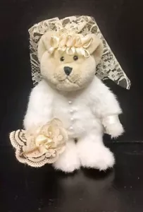 Kleiner 7 Zoll Brautbär Plüsch verbunden mit Schleier und Blumenstrauß - Bild 1 von 6