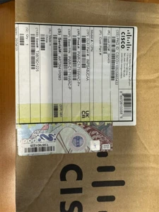Nowy zasilacz Cisco PWR-C1-715WAC-P z nowym kablem AC - Zdjęcie 1 z 7