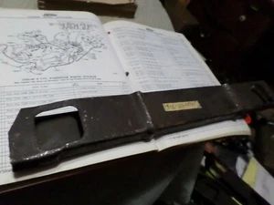 1939 1940 41 1947 ford truck nos door glass run retainer hinge side 91c-8121565 - Picture 1 of 5