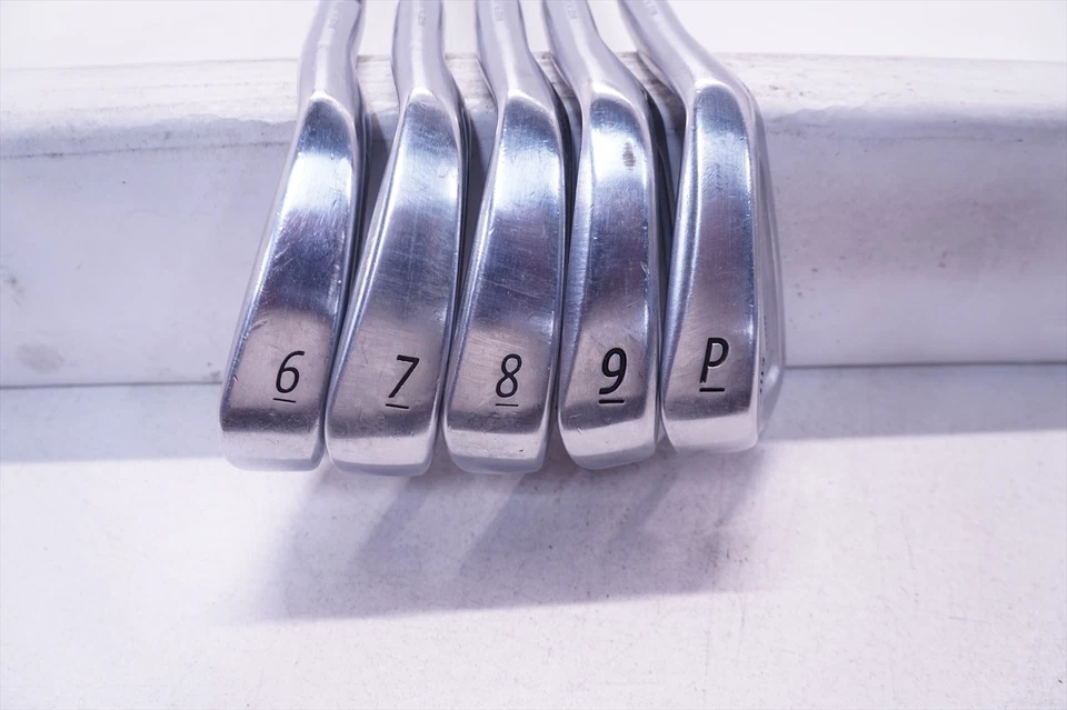 Juego de plancha Miura Cb-2008 6-Pw fibra de acero regular Fc90Cw grafito 1115565 bueno IK3 Foto 1 de 4