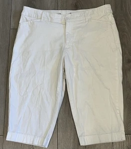 Pantalones capri St Johns Bay para mujer talla 16 pequeños blancos frente plano pierna recta - Imagen 1 de 6