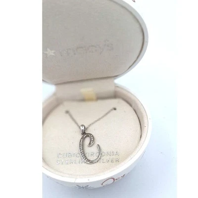 Adorno de Navidad Caja de Regalo Plata de Ley Letra C Inicial Colgante Collar  Foto 1 de 4