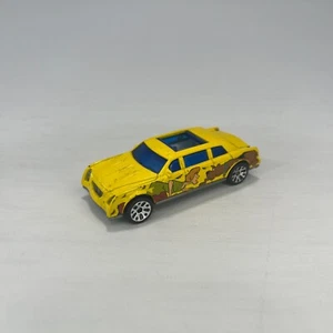 2001 Matchbox Limousine Scooby Doo & Shaggy Yellow - Picture 1 of 5