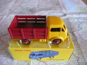 FORD Camion Bétaillère DINKY ATLAS réf 25 A 1/65 en boite - Foto 1 di 2