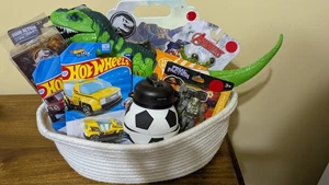 Cesta de regalo para niño 4+ cumpleaños o día especial - Imagen 1 de 5