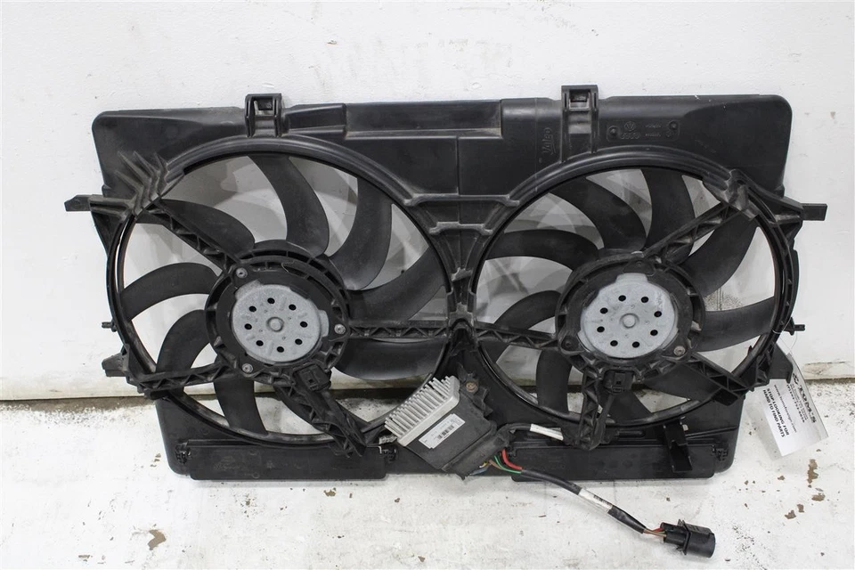 RADIATOR FAN ASSEMBLY Audi A4 A5 Allroad Q5 S4 2008-2015 1406038 Foto 1 de 4