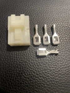 Regulator Rectifier Connector 4pin Female Plug Yamaha Kawasaki Honda Suzuki - Picture 1 of 2