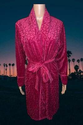 Natori Red Shocking Pink Plush Robe Sleepwear Women’s Medium Belt Tie Geometric - Image 1 of 4