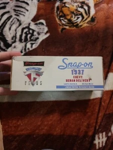 Snap On Diecast Truck 1937 Chevy Coin Bank Liberty Classics 1:25 Scale Limited - Picture 1 of 5