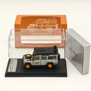 1:64 Master Land Rover Defender 110 Camel Cup Diecast Car Model With Accessories - Picture 1 of 10