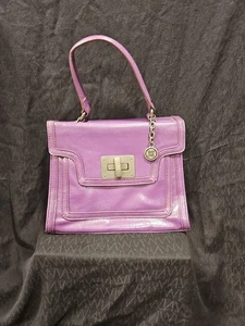 Simply Vera Vera Wang LILA Lackleder Handtasche Tasche Beuteltasche - Bild 1 von 10