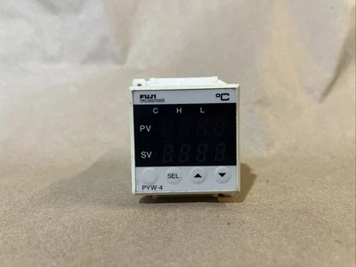 Controlador de temperatura eléctrico Fuji PYW-4 AEY-4V Foto 1 de 4
