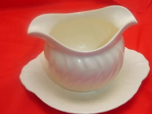 Barco Gravy Vintage GMB Franciscan Coronado Off White Mate con Placa Adjunta - Imagen 1 de 7