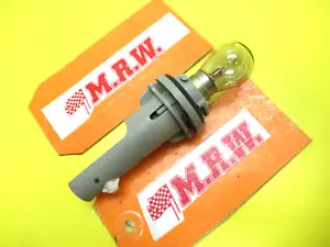 TAILLIGHT THIRD BRAKE LIGHT 3RD STOP LAMP BULB SOCKET 94-99 CELICA HATCH BACK GT - Picture 1 of 24